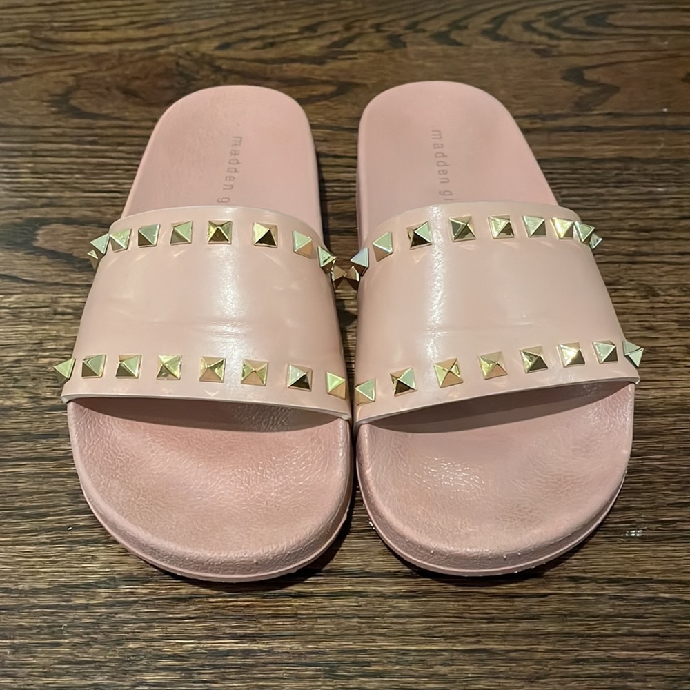 Madden girl slides